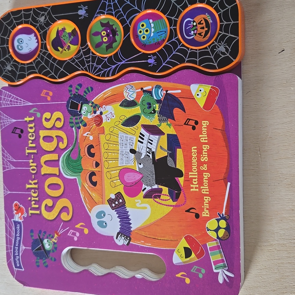 H4 NEW Cottage Door Trick-or-Treat Songs Musical Board Book Purple Push Button